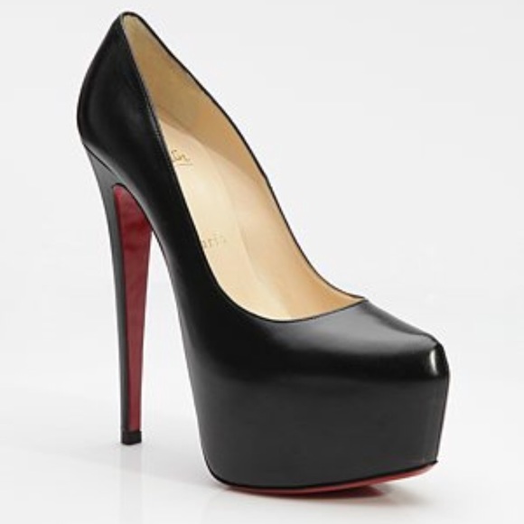 Christian Louboutin Shoes - Christian Louboutin Daffodile black pumps